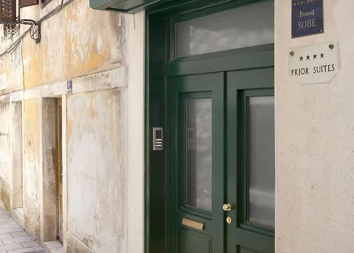 프라이어 스위츠 스플리트