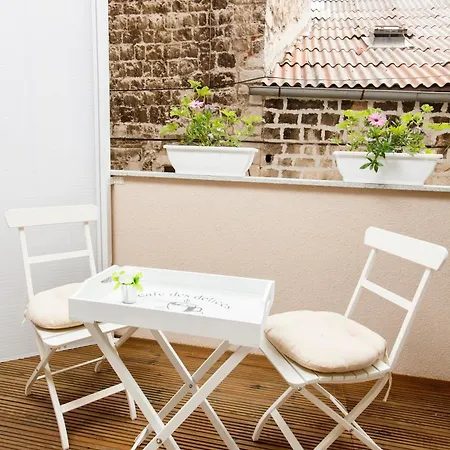 招待所 斯普利特普莱尔套房酒店 4*