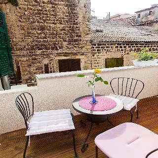 斯普利特普莱尔套房酒店 4*