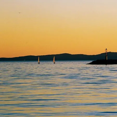 招待所 斯普利特普莱尔套房酒店 4*