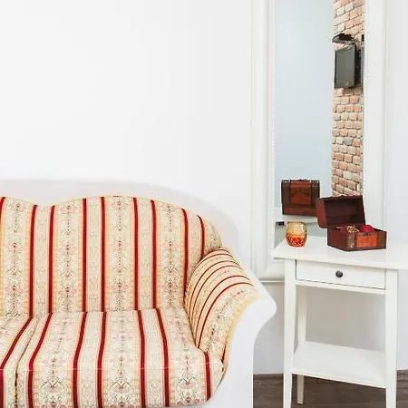 斯普利特普莱尔套房酒店 4*